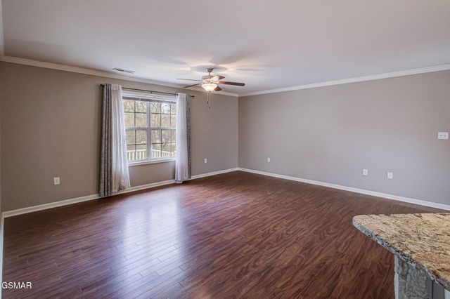 1010 Stones Throw Lane, Sevierville, TN 37876