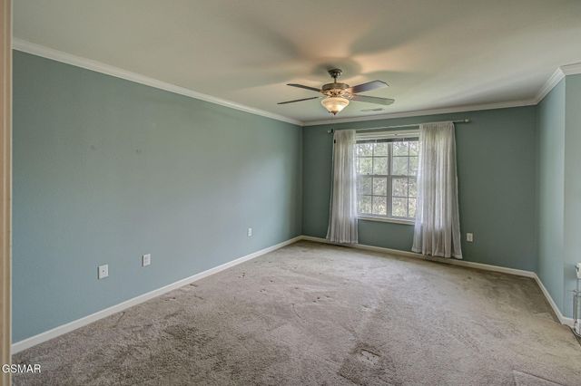 1010 Stones Throw Lane, Sevierville, TN 37876