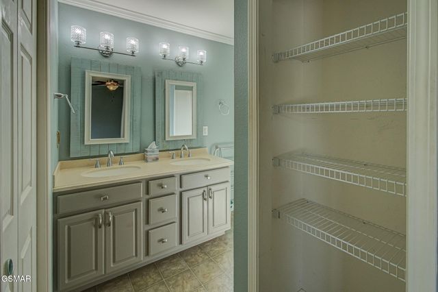 1010 Stones Throw Lane, Sevierville, TN 37876