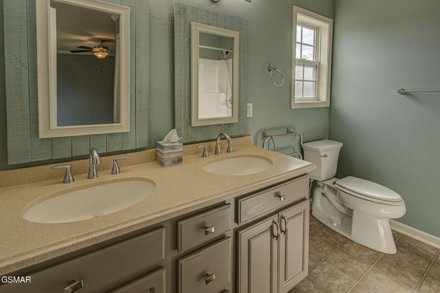 1010 Stones Throw Lane, Sevierville, TN 37876