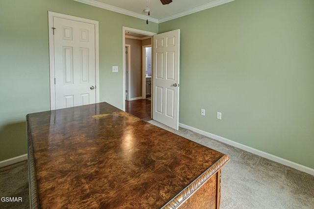 1010 Stones Throw Lane, Sevierville, TN 37876