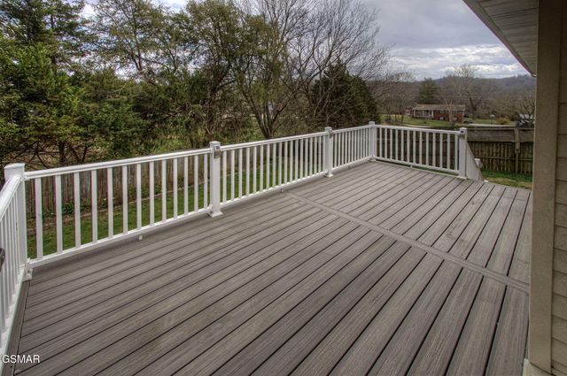 1010 Stones Throw Lane, Sevierville, TN 37876