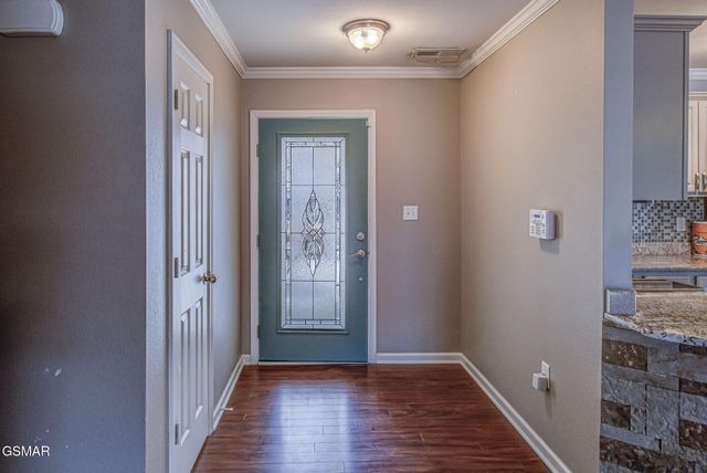 1010 Stones Throw Lane, Sevierville, TN 37876