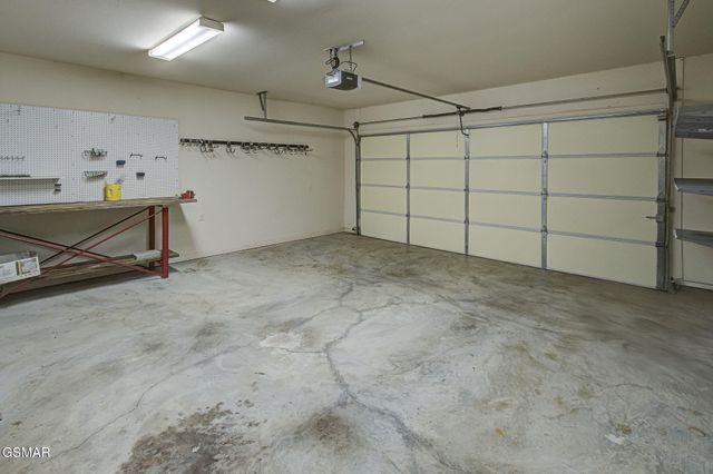 1010 Stones Throw Lane, Sevierville, TN 37876