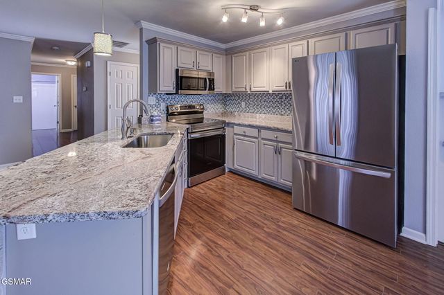 1010 Stones Throw Lane, Sevierville, TN 37876