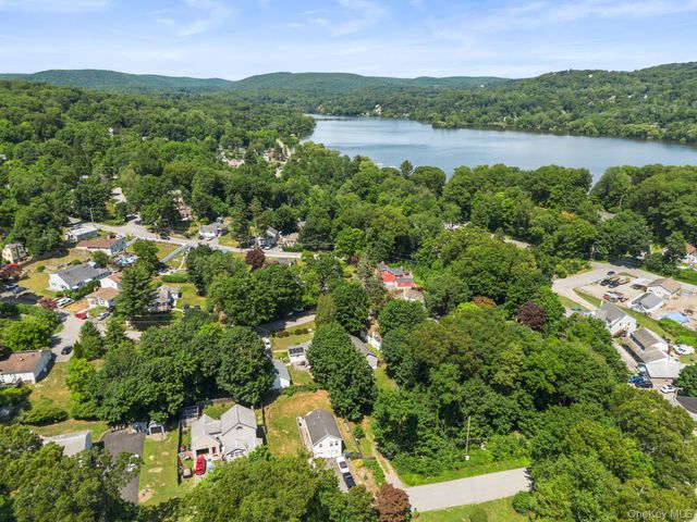 10 Batavia Road, Patterson, NY 12563
