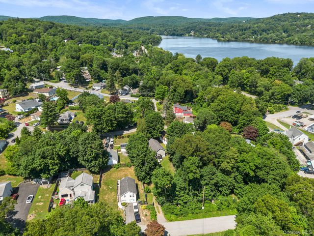 10 Batavia Road, Patterson, NY 12563