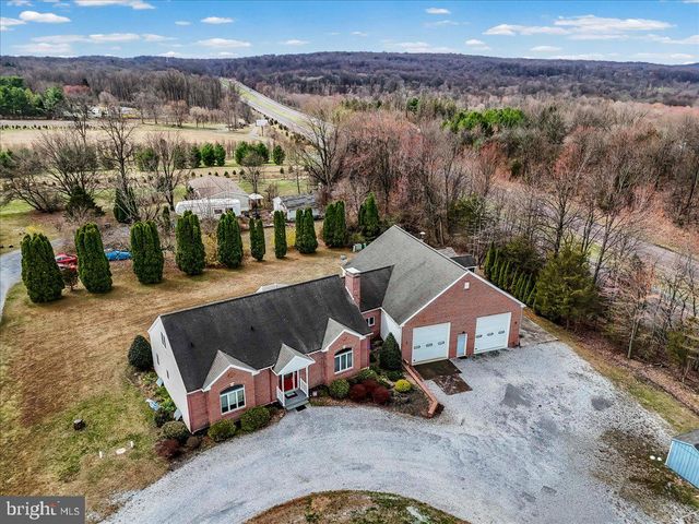 26 SAPPHIRE LN, Mohnton, PA 19540