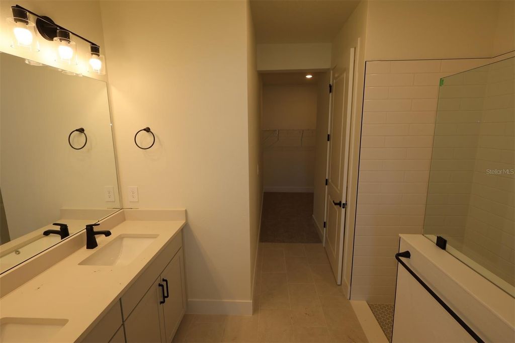 Image 6 of property listing at 2856 MARRAKESH LANE, Sarasota, FL 34234