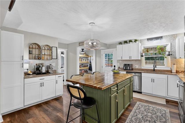 110 E Knight Drive, Carrollton, GA 30116