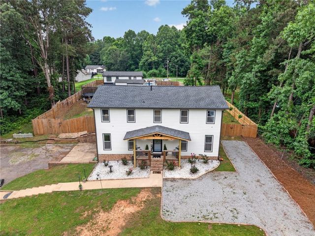 110 E Knight Drive, Carrollton, GA 30116