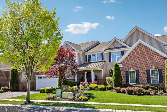 112 SARAZEN DR, Moorestown, NJ 08057