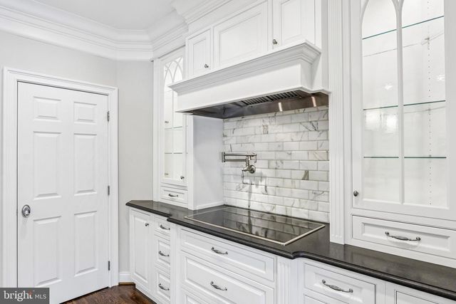 112 SARAZEN DR, Moorestown, NJ 08057