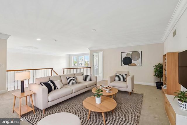 112 SARAZEN DR, Moorestown, NJ 08057
