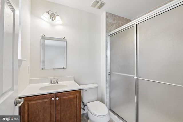 112 SARAZEN DR, Moorestown, NJ 08057