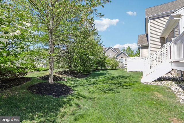 112 SARAZEN DR, Moorestown, NJ 08057