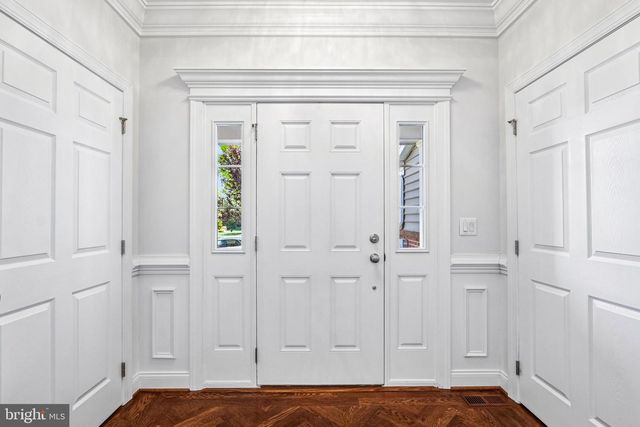 112 SARAZEN DR, Moorestown, NJ 08057