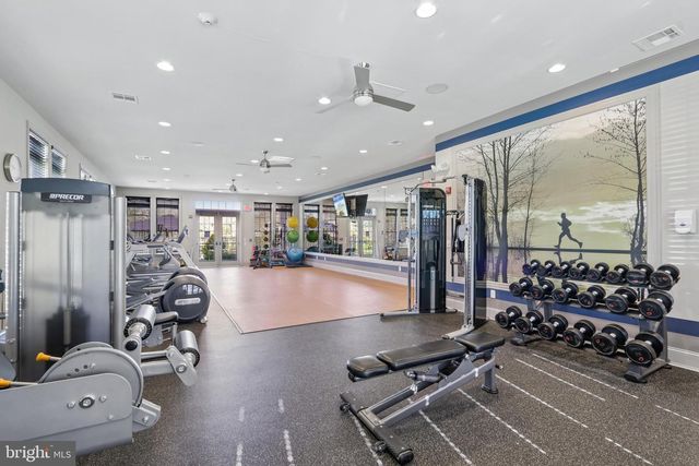 112 SARAZEN DR, Moorestown, NJ 08057