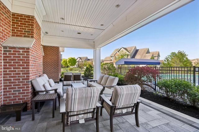 112 SARAZEN DR, Moorestown, NJ 08057