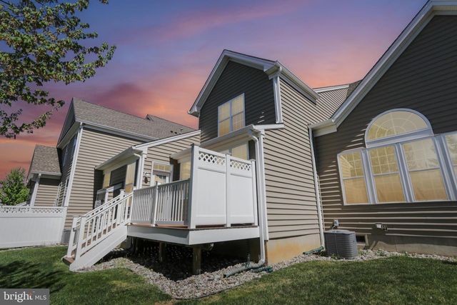 112 SARAZEN DR, Moorestown, NJ 08057