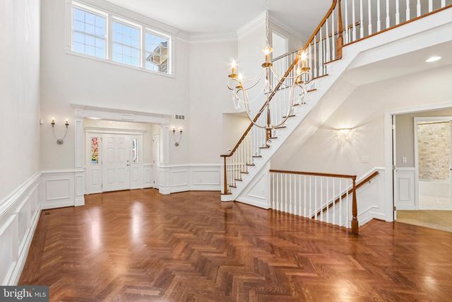 112 SARAZEN DR, Moorestown, NJ 08057