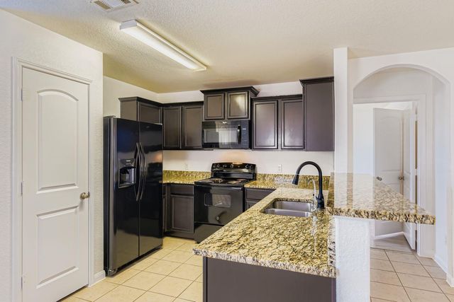 232 Millers LOOP, Jarrell, TX 76537