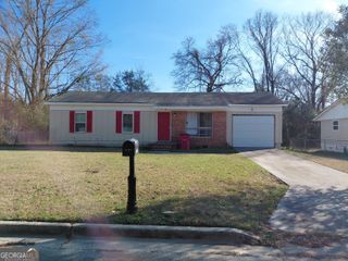 2844 Shamrock Lane, Macon, GA 31206