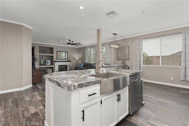 30183 Frontera Del Sur, Highland, CA 92346