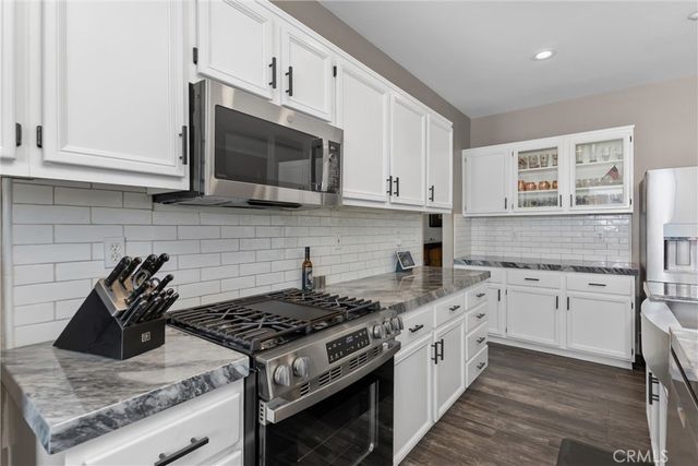 30183 Frontera Del Sur, Highland, CA 92346