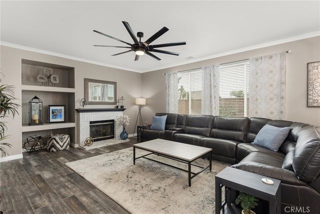 30183 Frontera Del Sur, Highland, CA 92346