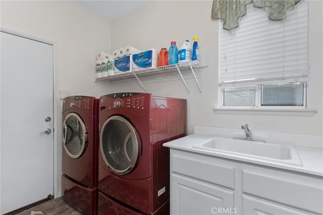 30183 Frontera Del Sur, Highland, CA 92346