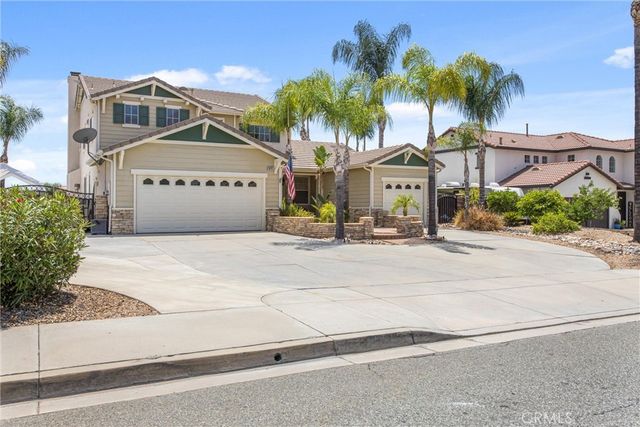 30183 Frontera Del Sur, Highland, CA 92346