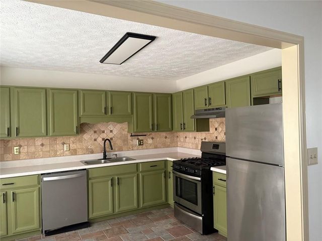 11 Harvest Way, Hiram, GA 30141