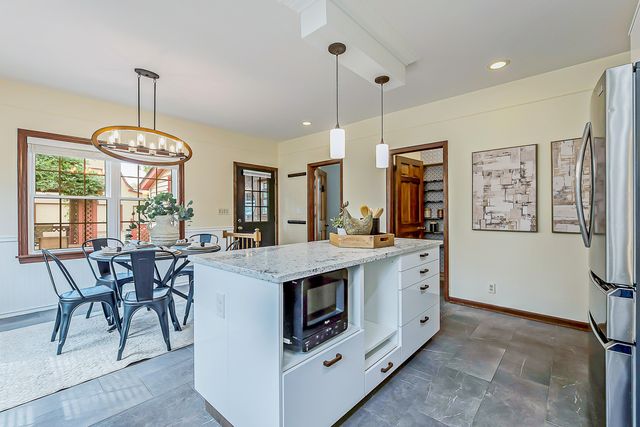 327 N Ann Arbor Street, Saline City, MI 48176