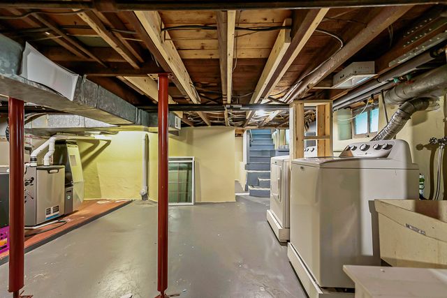 327 N Ann Arbor Street, Saline City, MI 48176