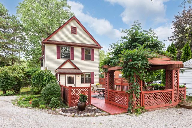 327 N Ann Arbor Street, Saline City, MI 48176