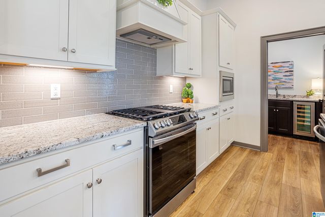 8020 ANNIKA DRIVE, Hoover, AL 35244