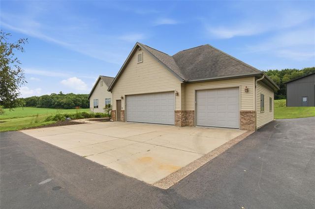 W860 Cedar Road, Eau Claire, WI 54701
