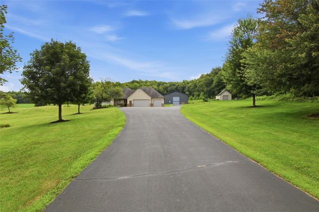 W860 Cedar Road, Eau Claire, WI 54701