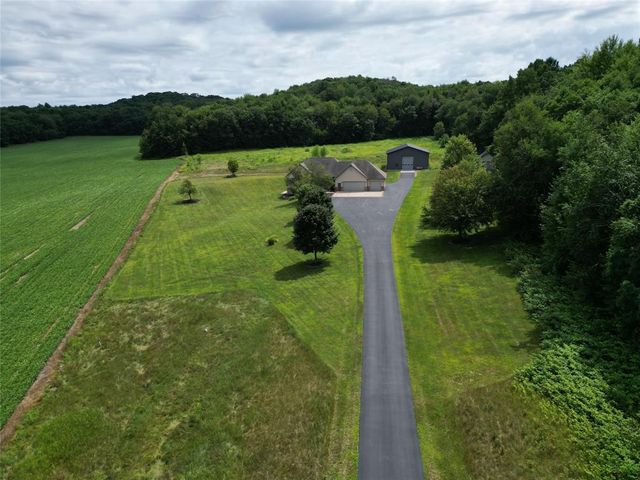 W860 Cedar Road, Eau Claire, WI 54701