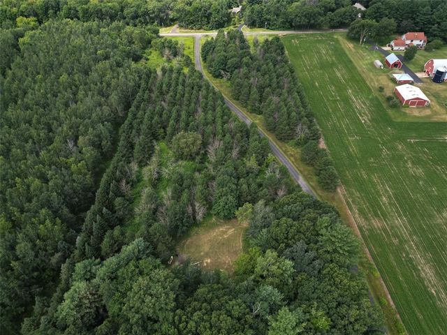W860 Cedar Road, Eau Claire, WI 54701
