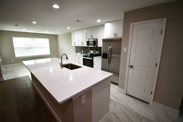 1204 Jeffery Trail, Irving, TX 75062