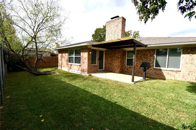 1204 Jeffery Trail, Irving, TX 75062