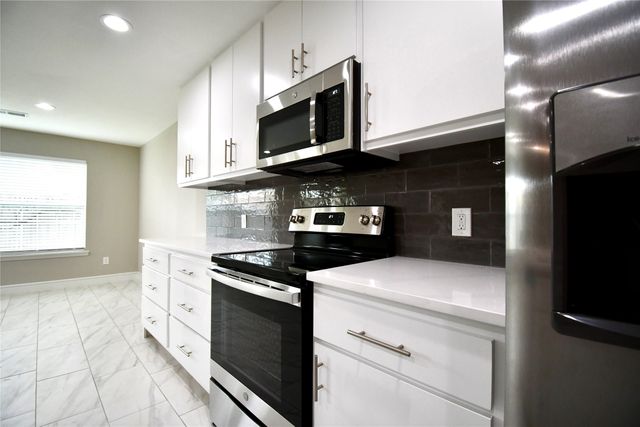 1204 Jeffery Trail, Irving, TX 75062