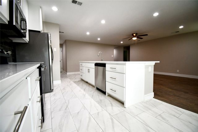 1204 Jeffery Trail, Irving, TX 75062
