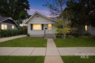 915 13th Ave S, Nampa, ID 83651