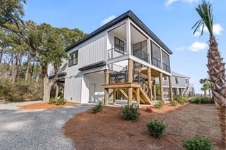 196 Brown Pelican Loop, Pawleys Island, SC 29585