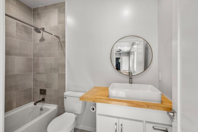 716 Railroad Flat Rd, Mokelumne Hill, CA 95245