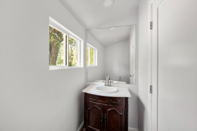 716 Railroad Flat Rd, Mokelumne Hill, CA 95245