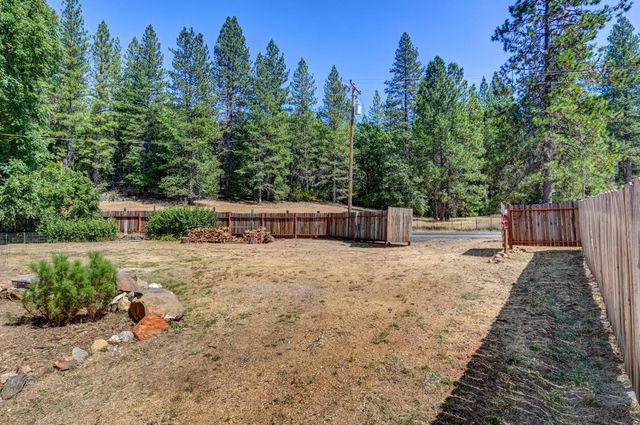 716 Railroad Flat Rd, Mokelumne Hill, CA 95245